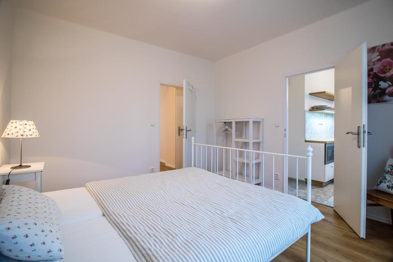 apartmán v bytovém domě Turnov Exterior foto